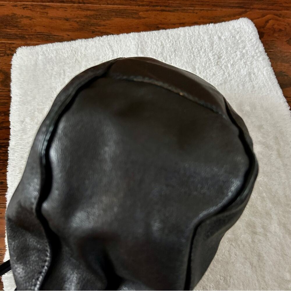 Elegant Black Leather Women's Bag - Picture 9 of 17
